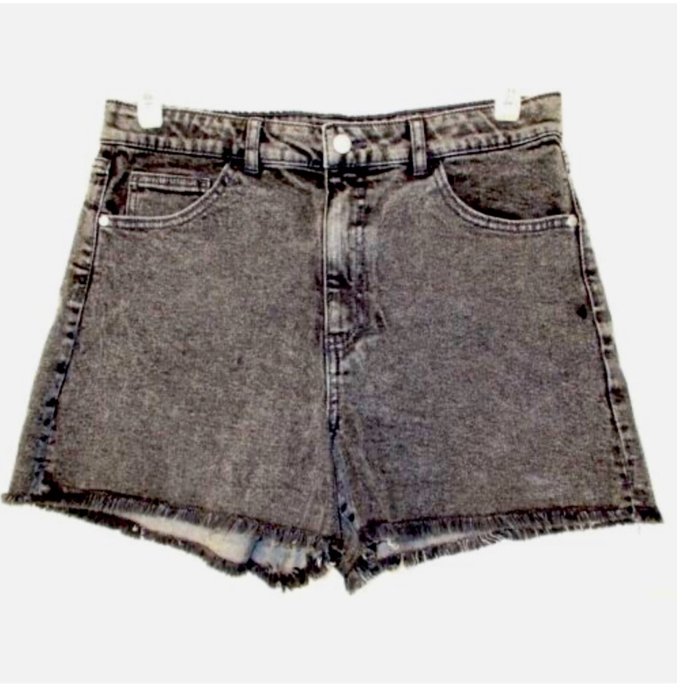 NWT. Girl's Cross Hem jean shorts. Black Wash. Size XL